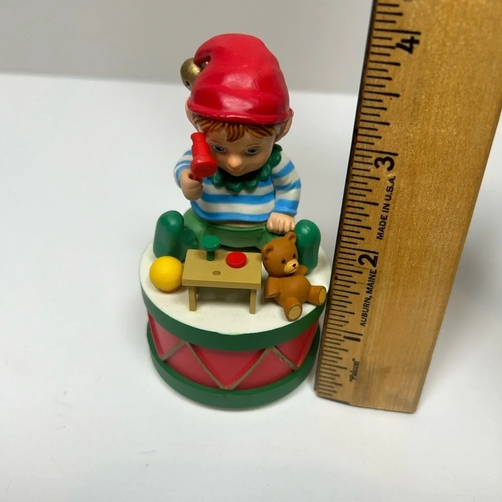 Vintage Enesco 1986 Christmas Small World of Music Box Toy Shop Technician